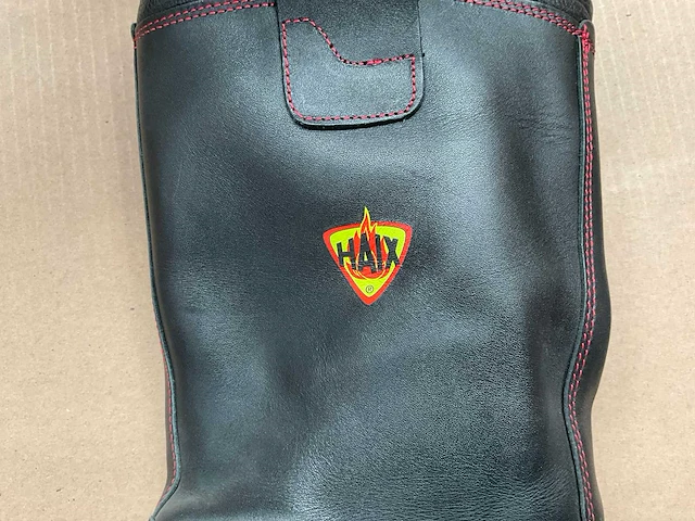 Haix boots and gloves - afbeelding 3 van  5