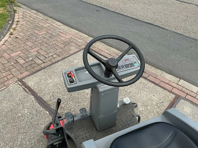 Hako - scrubmaster b140 r - vloerreiniger - afbeelding 5 van  8