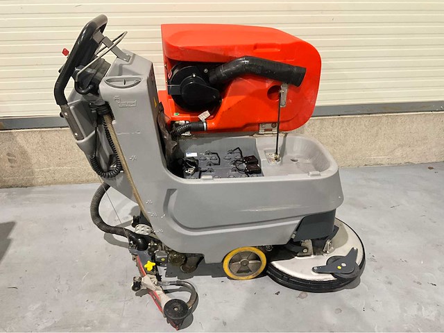 Hako b45 cl zelfrijdende schrobmachine - afbeelding 7 van  10