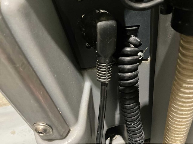 Hako b45 cl zelfrijdende schrobmachine - afbeelding 8 van  10