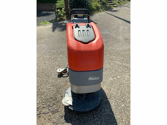 Hako b45cl zelfrijdende schrobmachine - afbeelding 6 van  7