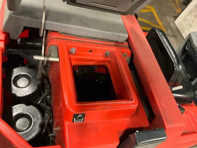 Hako hakomatic b1100 opzit schrob/zuigmachine - afbeelding 14 van  16