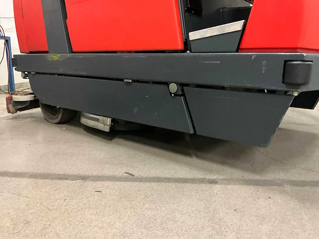 Hako hakomatic b1100 opzit schrob/zuigmachine - afbeelding 6 van  17