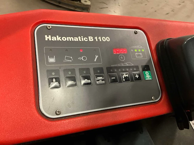 Hako hakomatic b1100 opzit schrob/zuigmachine - afbeelding 7 van  17