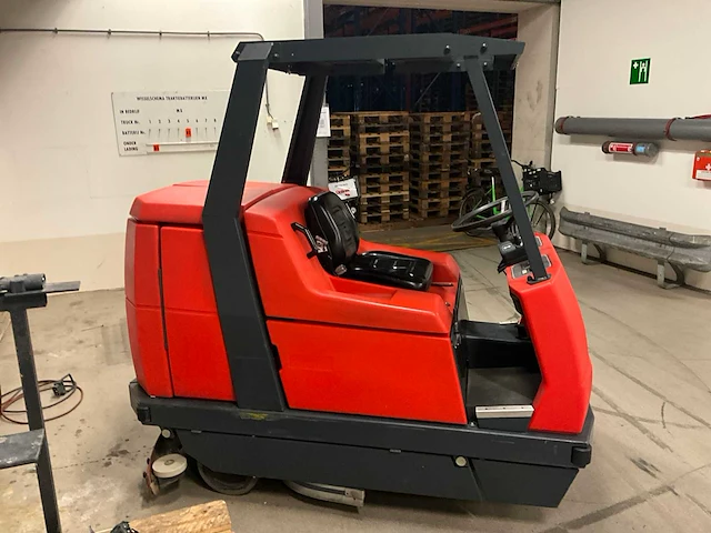 Hako hakomatic b1100 opzit schrob/zuigmachine - afbeelding 12 van  17