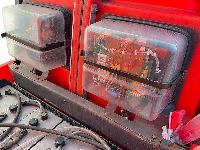 Hako hakomatic b1100 schrobzuig machine - afbeelding 9 van  9