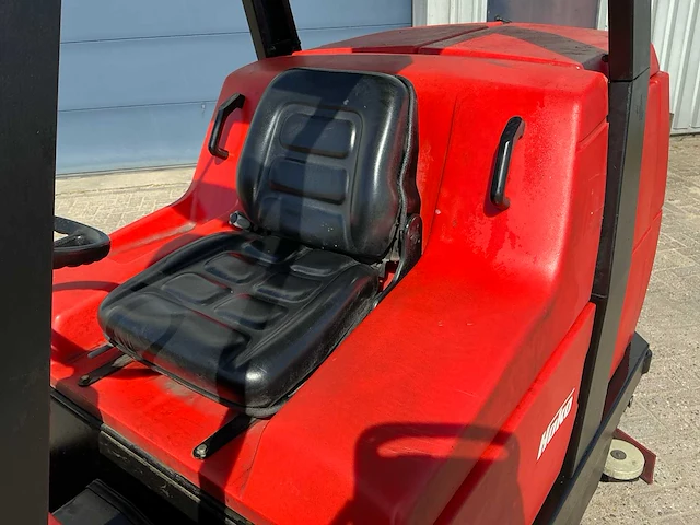 Hako hakomatic b1100 straatveegmachine - afbeelding 6 van  24