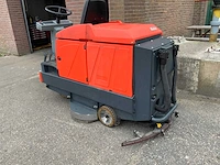 Hako hakomatic b910 zelfrijdende opzitschrobmachine - afbeelding 7 van  13