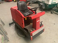 Hako hakomatic b910 zelfrijdende schrobmachine - afbeelding 12 van  23