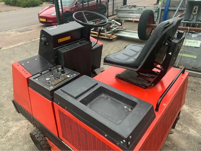 Hako jonas 1100 zelfrijdende veegmachine - afbeelding 16 van  28
