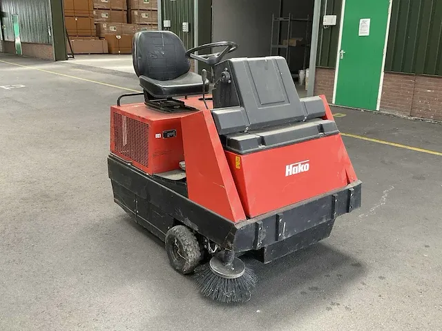 Hako jonas 1100e zelfrijdende veegmachine - afbeelding 4 van  11
