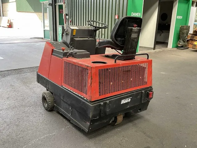 Hako jonas 1100e zelfrijdende veegmachine - afbeelding 5 van  11