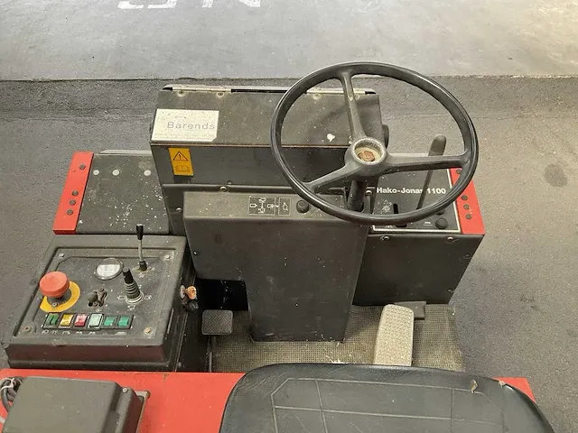 Hako jonas 1100e zelfrijdende veegmachine - afbeelding 8 van  11