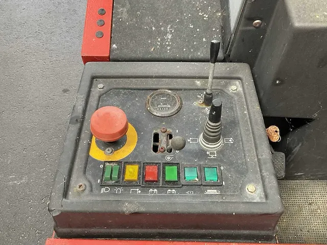 Hako jonas 1100e zelfrijdende veegmachine - afbeelding 9 van  11