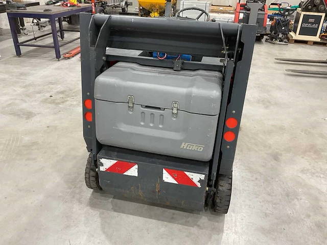 Hako jonas 1200 e zelfrijdende veegmachine - afbeelding 7 van  15