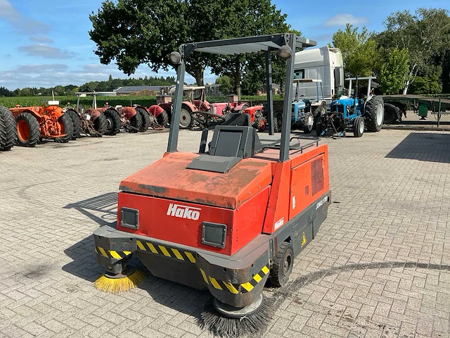 Hako jonas 1700 straatveegmachine - afbeelding 11 van  18