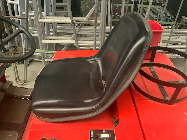 Hako jonas 950e zelfrijdende veegmachine - afbeelding 8 van  25