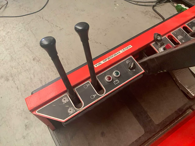 Hako jonas 950e zelfrijdende veegmachine - afbeelding 9 van  25