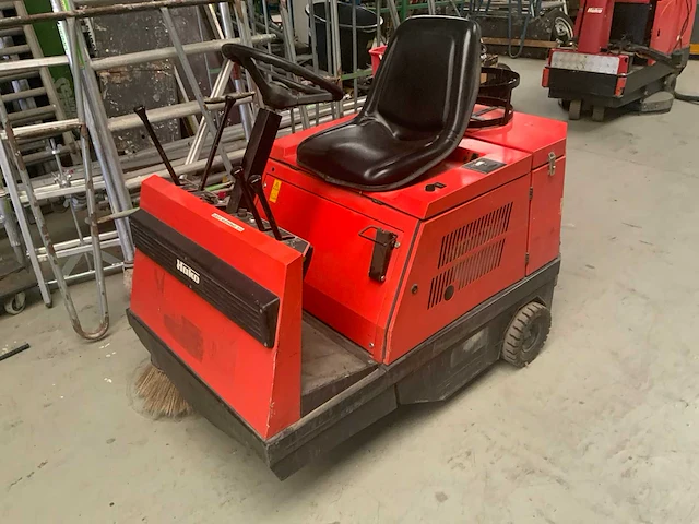 Hako jonas 950e zelfrijdende veegmachine - afbeelding 1 van  25