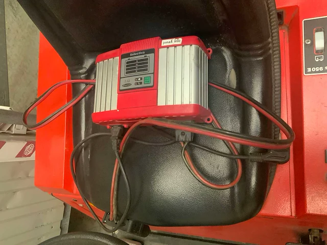 Hako jonas 950e zelfrijdende veegmachine - afbeelding 17 van  25