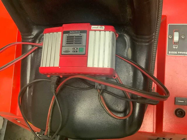 Hako jonas 950e zelfrijdende veegmachine - afbeelding 18 van  25