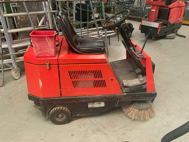 Hako jonas 950e zelfrijdende veegmachine - afbeelding 19 van  25