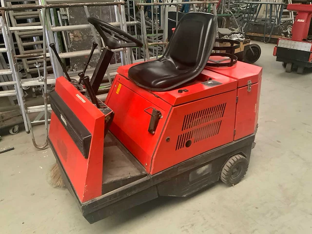 Hako jonas 950e zelfrijdende veegmachine - afbeelding 22 van  25