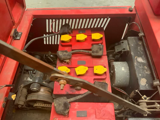 Hako jonas 950e zelfrijdende veegmachine - afbeelding 24 van  25