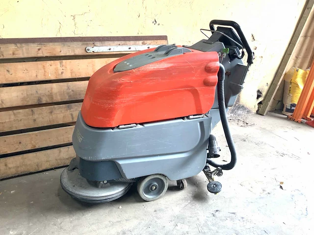 Hako scrubmaster b45 zelfrijdende schrobmachine - afbeelding 1 van  8