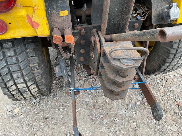 Hakotrac 3800 d minitractor - afbeelding 12 van  15