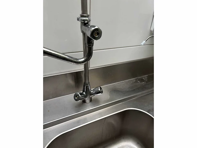 Hakpro doorschuifvaatwasser met aan- en afvoertafel - afbeelding 3 van  12