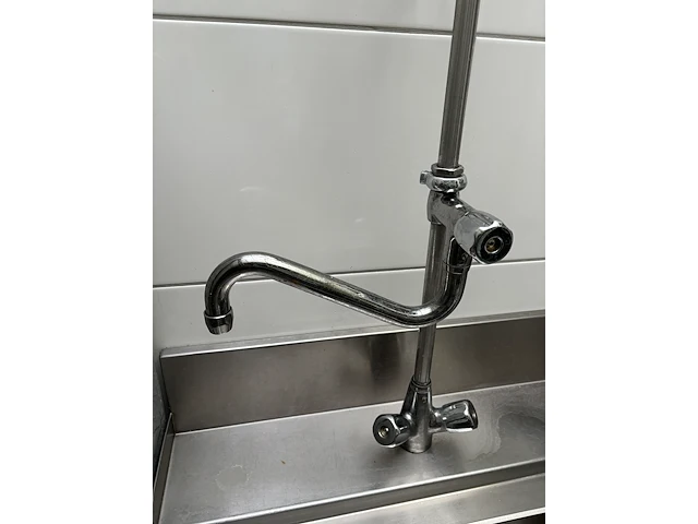 Hakpro doorschuifvaatwasser met aan- en afvoertafel - afbeelding 4 van  12
