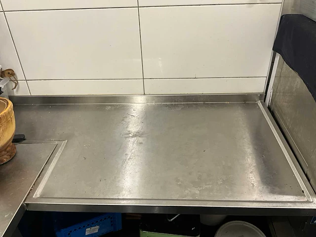 Hakvoort aanrechtmeubel en wandkast (3x) - afbeelding 3 van  11