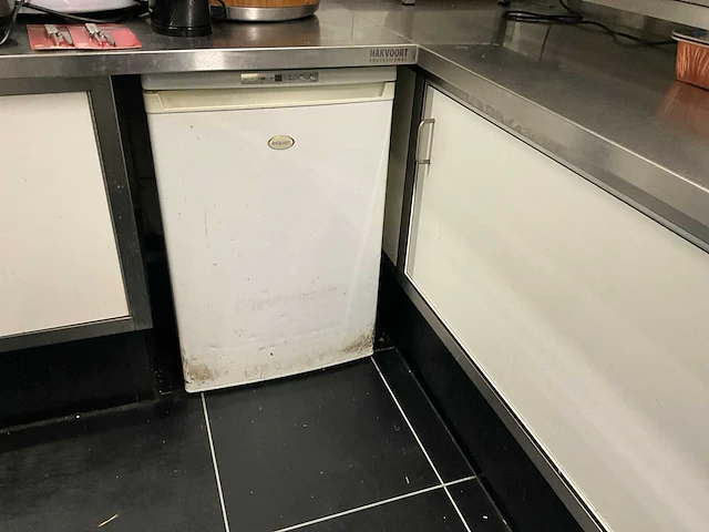 Hakvoort aanrechtmeubel en wandkast (3x) - afbeelding 7 van  11