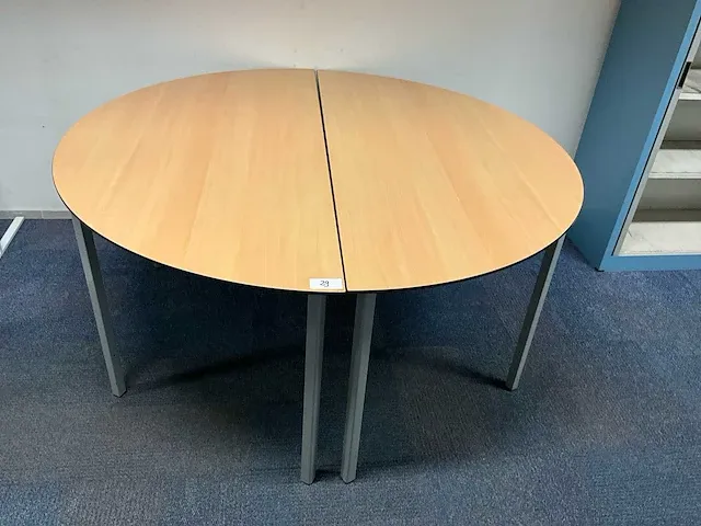 Half ronde vergadertafel (2x) - afbeelding 1 van  2