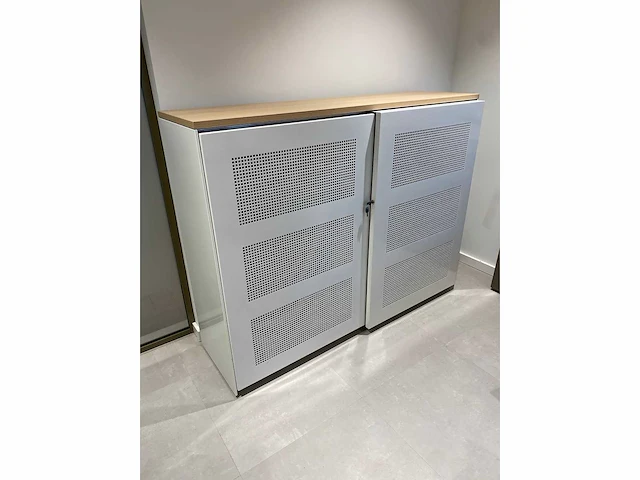 Halfhoge akoestische stalen schuifdeurkast - afbeelding 11 van  12