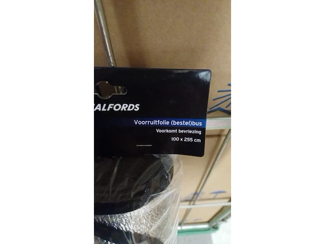 Halfords raam beschermig zon en winter 2 stuks - afbeelding 3 van  5