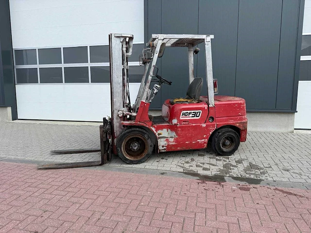 Halla - hfd30 - vorkheftruck - afbeelding 1 van  10