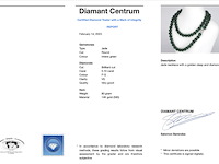 Halsketting met jade edelsteen en een witgouden sluiting met diamant - afbeelding 3 van  9