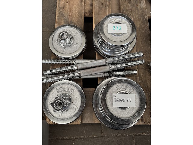 Haltersets (totaal 12 halterschijven: 4x 5 kg, 4x 2,5 kg, 4x 2,25 kg) - afbeelding 1 van  4
