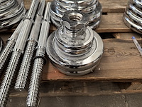 Haltersets (totaal 16 halterschijven: 4x 5 kg, 4x 2,5 kg, 4x 2 kg, 4x 0,5 kg) - afbeelding 3 van  8