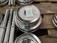 Haltersets (totaal 16 halterschijven: 4x 5 kg, 4x 2,5 kg, 4x 2 kg, 4x 0,5 kg) - afbeelding 4 van  8