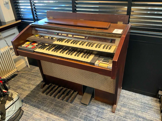Hammond orgel - afbeelding 1 van  7