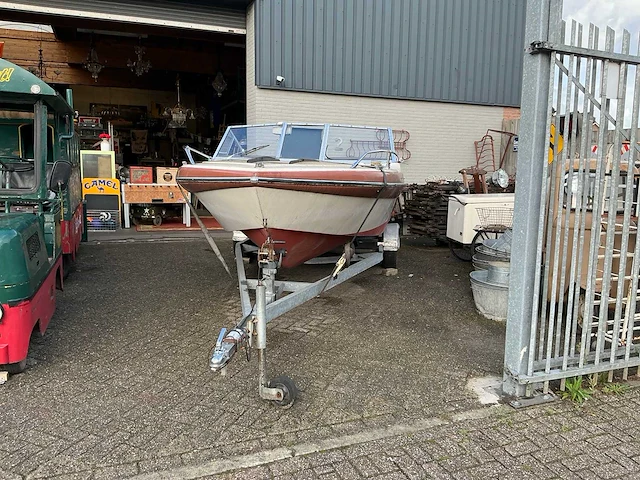 Hammond speedboot - afbeelding 12 van  20