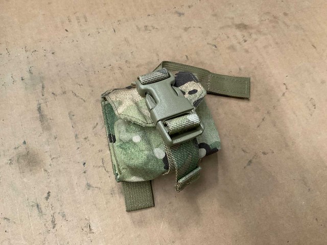 Hand grenade pouch (165x) - afbeelding 1 van  4