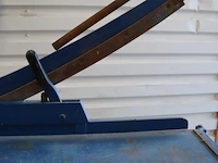 Hand guillotine schaar & plooibank - afbeelding 7 van  10