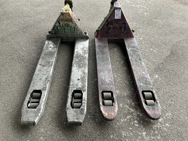 Hand hydraulische palletwagen (2x) - afbeelding 2 van  4