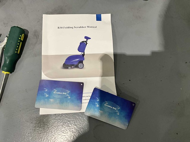 Hand schrubber - 2025 - b30 - zelfrijdende veegmachine - afbeelding 10 van  10
