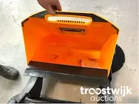 Hand veegmachine - afbeelding 11 van  12