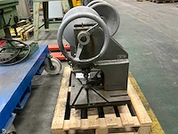 Handbediende ponsmachine - afbeelding 6 van  6